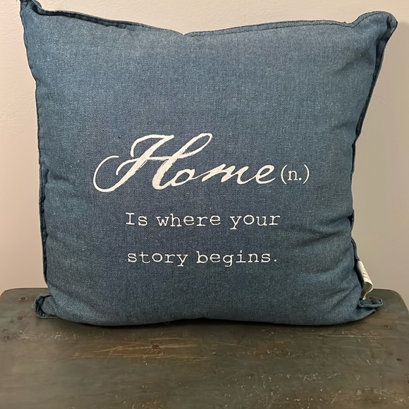 Home Pillow NEW - Picture 1 of 6